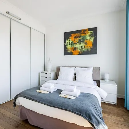 8th Arrondissement - Champs Elysees - Balcony - 1 Bedroom Párizs